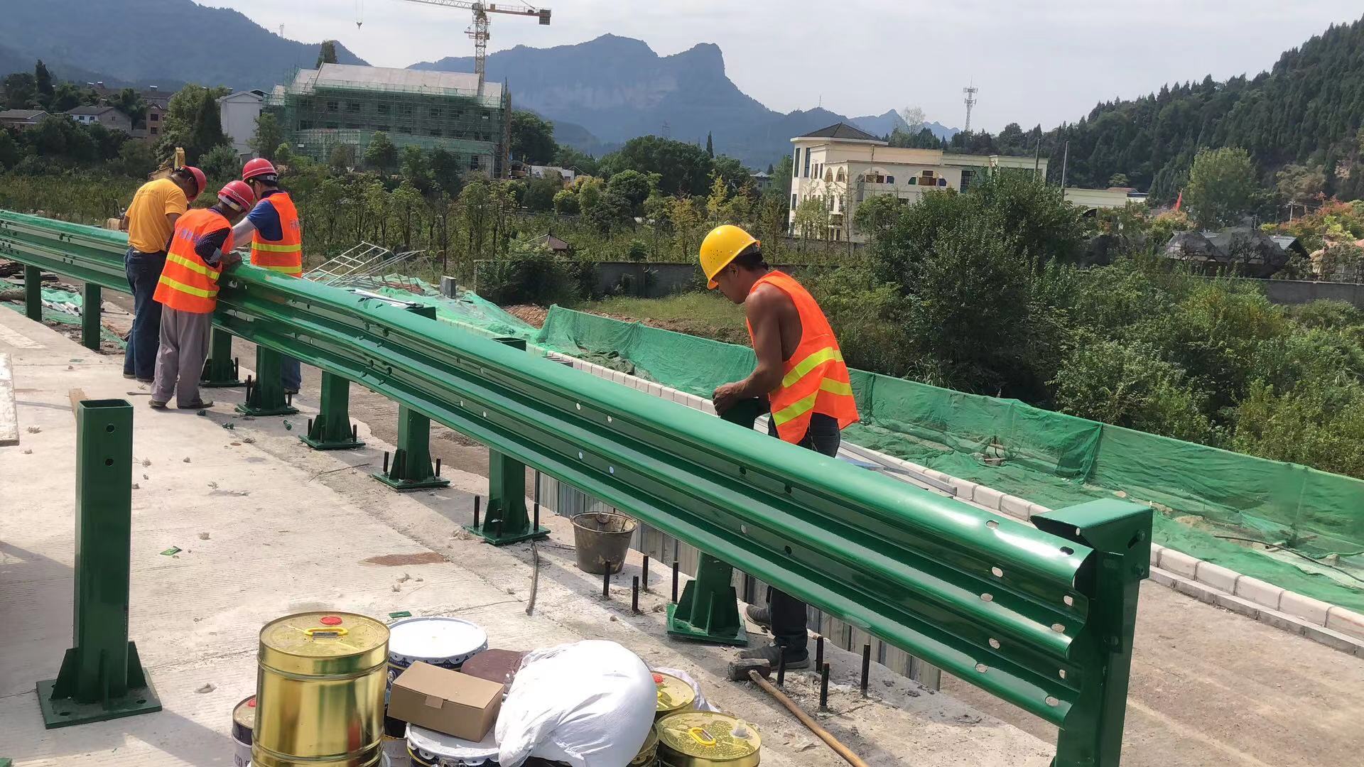 仁寿县高速公路波形护栏热镀锌波形护栏 - 推荐